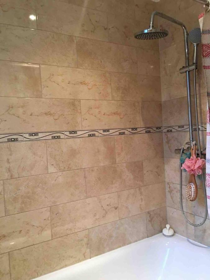 Nice Comfy House Лондон Экстерьер фото